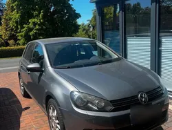 Grau Gebraucht 2010 VW Golf VI Highline Kleinwagen | 4.650 € (Fairer Preis)