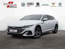 Weiss / oryxweiss perlmutteffekt (metallic) Gebraucht 2023 VW Arteon R-line Kombi | 37.980 € (Guter Preis)