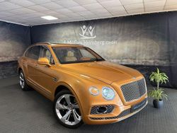 Gold Gebraucht 2016 Bentley Bentayga SUV | 99.999 € (Teuer)