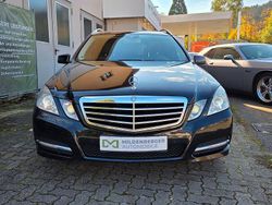 Schwarz Gebraucht 2012 Mercedes E200 Avantgarde Kombi | 12.190 € (Fairer Preis)