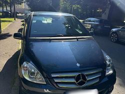 Blau Gebraucht 2009 Mercedes B180 Van / Kleinbus | 4.000 € (Guter Preis)