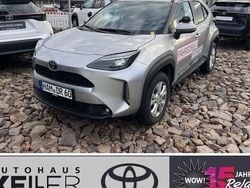 Silber Neu 2025 Toyota Yaris Cross Team SUV | 32.160 € (Etwas zu teuer)
