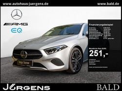 Silber iridiumsilber metallic Gebraucht 2023 Mercedes A180 Progressive Limousine | 25.780 € (Superpreis)