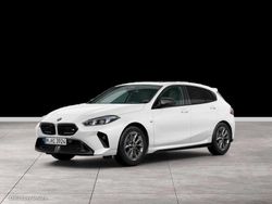 Alpinweiss Gebraucht 2025 BMW M135 Shadowline Kleinwagen | 46.054 € (Superpreis)