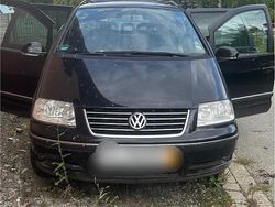 Schwarz Gebraucht 2005 VW Sharan Van / Kleinbus | 920 € (Superpreis)