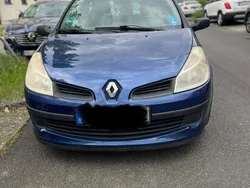 Blau Gebraucht 2007 Renault Clio II | 1.550 €