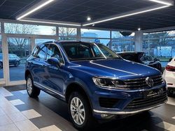 Blau Gebraucht 2017 VW Touareg Terrain Tech SUV | 12.950 € (Fairer Preis)