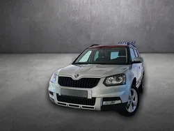 Grau metallic Gebraucht 2016 Skoda Yeti Style SUV | 20.010 €