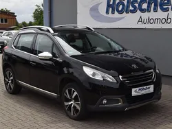 Schwarz Gebraucht 2013 Peugeot 2008 Allure SUV | 8.900 € (Fairer Preis)