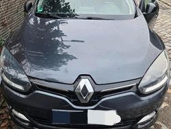 Grau Gebraucht 2015 Renault Mégane Limousine | 5.300 €