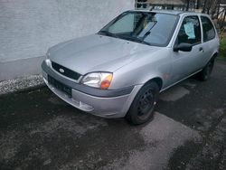 Silber Gebraucht 2000 Ford Fiesta Kleinwagen | 800 € (Fairer Preis)