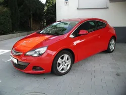 Rot Gebraucht 2014 Opel Astra GTC Coupé | 5.990 € (Guter Preis)