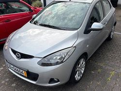 Silber Gebraucht 2009 Mazda 2 Limousine | 4.450 € (Fairer Preis)