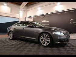 Grau Gebraucht 2015 Jaguar XJ Portfolio Limousine | 15.950 €