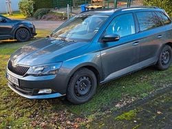 Grau Gebraucht 2018 Skoda Fabia Clever Kombi | 10.500 € (Guter Preis)