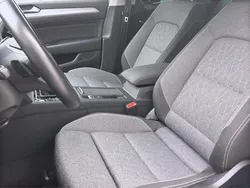 Weiss Gebraucht 2023 VW Passat Business Kombi | 25.277 € (Guter Preis)