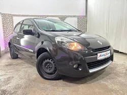 Schwarz Gebraucht 2010 Renault Clio III Dynamique Kleinwagen | 2.341 € (Guter Preis)