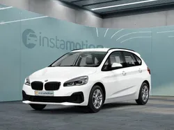 Weiß Gebraucht 2020 BMW 218 Active Tourer Van / Kleinbus | 22.490 € (Teuer)