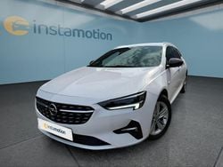 Weiß Gebraucht 2022 Opel Insignia Kombi | 26.649 € (Teuer)