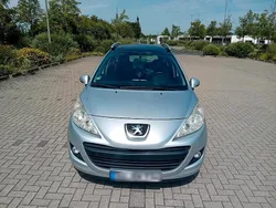 Grau Gebraucht 2010 Peugeot 207 Kombi | 3.450 € (Fairer Preis)
