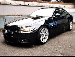 Schwarz Gebraucht 2009 BMW 320 Shadowline Coupé | 9.790 € (Etwas zu teuer)