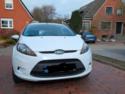 Weiß Gebraucht 2009 Ford Fiesta Trend Kleinwagen | 3.000 € (Guter Preis)