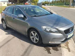 Silber Gebraucht 2016 Volvo V40 Kombi | 6.100 € (Superpreis)