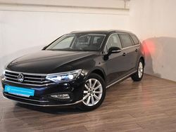 Deep black perleffekt Gebraucht 2021 VW Passat Elegance Kombi | 32.975 € (Teuer)