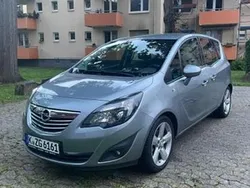 Grau Gebraucht 2012 Opel Meriva Van / Kleinbus | 4.500 € (Fairer Preis)