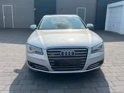 Silber Gebraucht 2010 Audi A8 Comfort Limousine | 25.000 € (Fairer Preis)