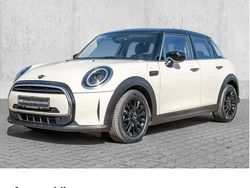Weiß Gebraucht 2022 Mini Cooper Clubman Classic Kombi | 22.740 € (Fairer Preis)