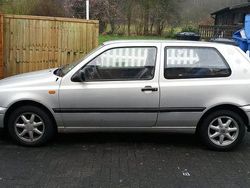 Silber Gebraucht 1996 VW Golf III Kleinwagen | 450 €