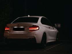 Weiß Gebraucht 2015 BMW 225 M Sport Coupé | 15.999 € (Fairer Preis)
