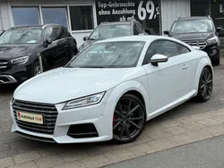 Weiß Gebraucht 2017 Audi TTS Comfort Coupé | 20.900 € (Guter Preis)