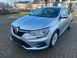 Silber Gebraucht 2021 Renault Mégane IV Business Limousine | 12.499 € (Fairer Preis)