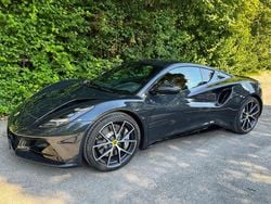 Grau Gebraucht 2023 Lotus Emira Coupé | 85.900 €