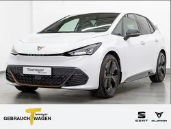Weiß Gebraucht 2023 Cupra Born Kleinwagen | 31.880 € (Etwas zu teuer)