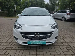 Weiß Gebraucht 2015 Opel Corsa Edition Limousine | 6.999 € (Guter Preis)