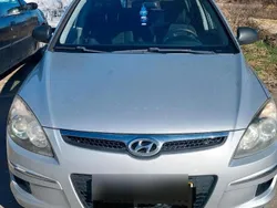 Silber Gebraucht 2010 Hyundai i30 Kombi | 2.800 € (Superpreis)