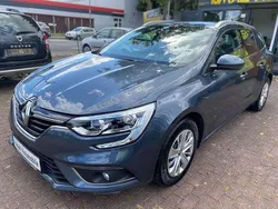Blau Gebraucht 2017 Renault Mégane GrandTour Kombi | 5.999 € (Guter Preis)