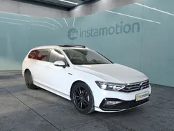 Weiß Gebraucht 2024 VW Passat R-line Kombi | 44.350 €