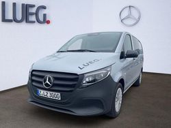 Hightechsilber metallic Gebraucht 2025 Mercedes Vito Van | 49.980 €