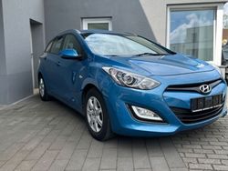 Blau Gebraucht 2012 Hyundai i30 Limousine | 7.390 € (Etwas zu teuer)