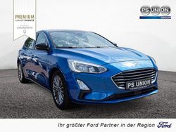 Blau / dynamic blau (metallic) Gebraucht 2018 Ford Focus Titanium Limousine | 16.690 € (Fairer Preis)