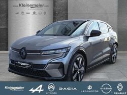 Grau kqg + schwarz gne (metallic) Gebraucht 2023 Renault Mégane IV Limousine | 29.890 € (Fairer Preis)