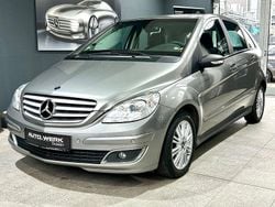 Grau Gebraucht 2007 Mercedes B170 Van / Kleinbus | 5.490 € (Teuer)