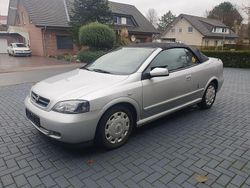 Silber Gebraucht 2003 Opel Astra Cabriolet Edition Cabrio | 3.490 € (Etwas zu teuer)