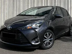 Grau Gebraucht 2020 Toyota Yaris Team Kleinwagen | 13.390 € (Fairer Preis)