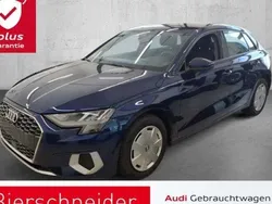 Blau Gebraucht 2024 Audi A3 Sportback Advanced Limousine | 27.990 € (Guter Preis)