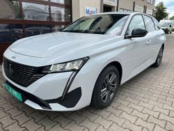 Weiß Gebraucht 2024 Peugeot 308 Allure Kombi | 24.900 € (Fairer Preis)
